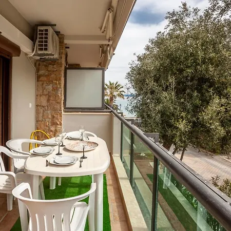 Sea Side Valentina 卡尼奥提