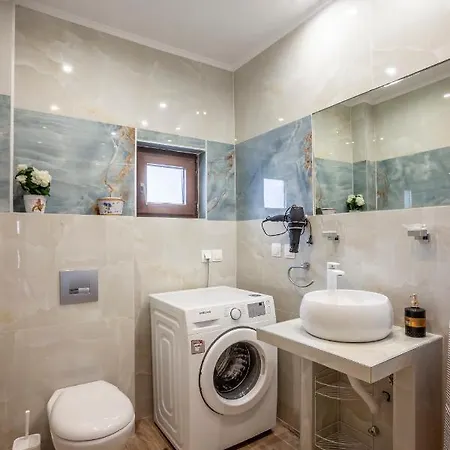 Sea Side Valentina 아파트 하니오티